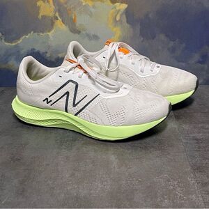 New Balance DynaSoft Pro Run v2 Women's White Running Shoes Size 10B